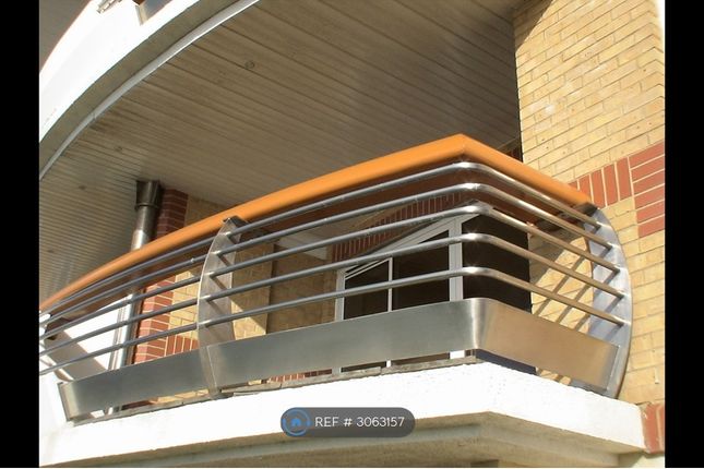 Sonata House, Lock Approach, Port Solent, Portsmouth photo 4