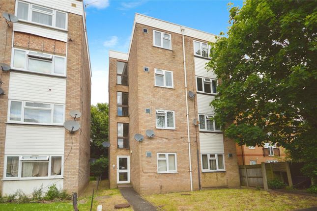 Thumbnail Flat for sale in Staines Road, Hounslow
