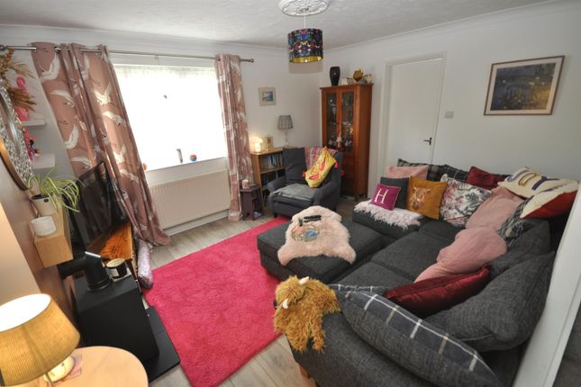 3, Widford Green, Dunscroft photo 2
