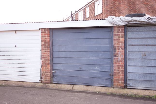 Parking/garage to rent in Blythe Close, Sittingbourne