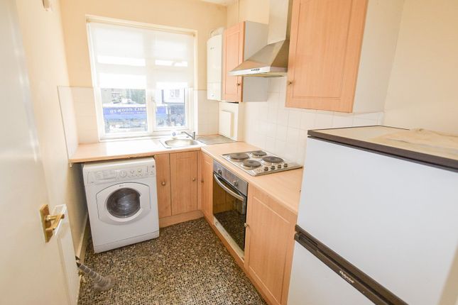 Flat to rent in Bywood Avenue, Croydon, Surrey