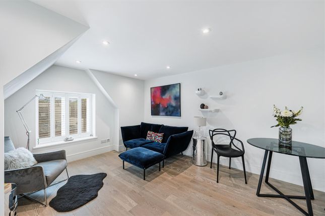 Flat 8, 4, Heathfield Road, Acton photo 2