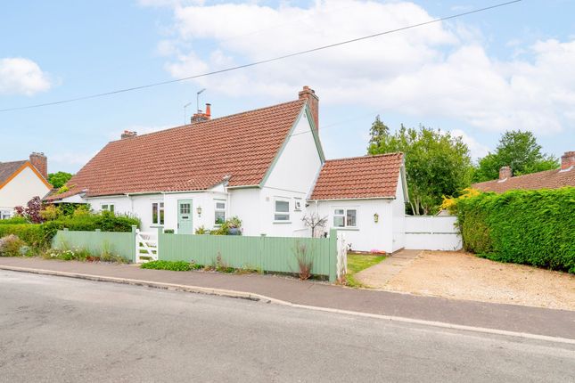 3-bed bungalow on 1 Nobel Crescent, Norwich, £280,000