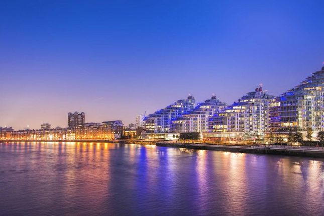 Flat for sale in Ensign House, Battersea Reach, London