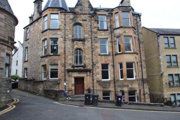 Thumbnail Flat to rent in Princes Street, Stirling