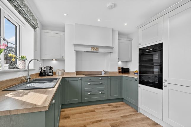 6, Broad Ford Drive, York photo 3