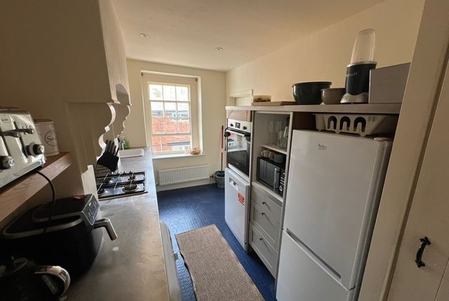 Forest End, 42A Fore Street Devon, Topsham photo 4