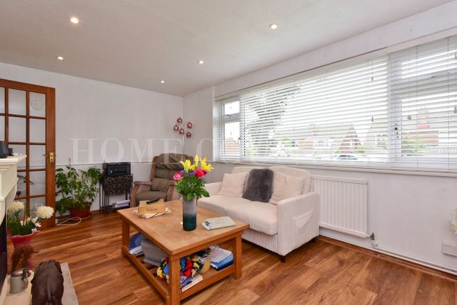 25, Albemarle Avenue, Potters Bar photo 4