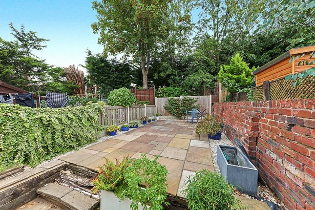 103, Walgrove Road, Chesterfield photo 4