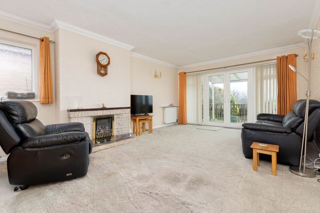 61 Stotfold Road, Hitchin photo 3