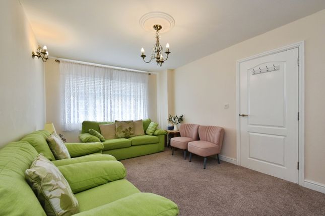 Angel Cottage,, Clos Trehelyg, Blaenau Gwent photo 4