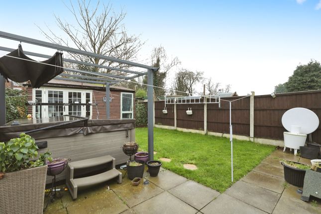 42, Caledonian Road, Retford photo 2