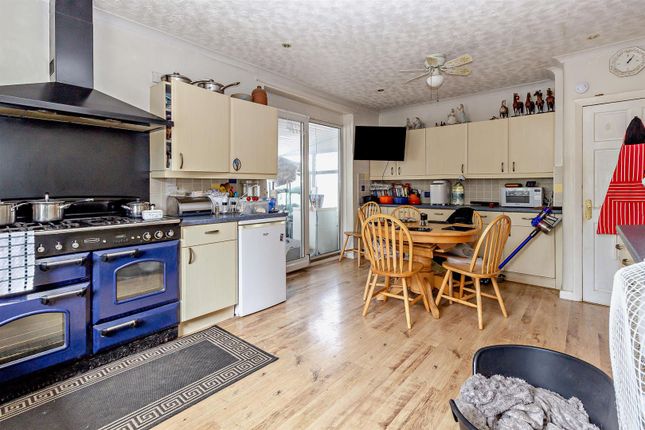 12, Windsor Road, Lytham St. Annes photo 4