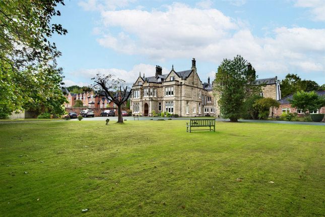 2-bed house on Flat 20 Barclay Hall, Barclay Park Hall Lane, Knutsford, £210,000