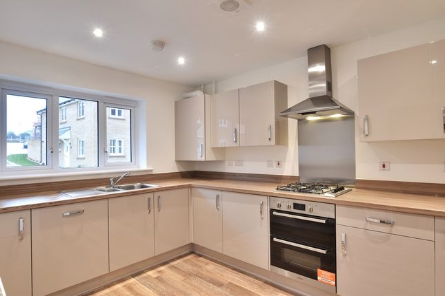 7, Seversend Drive, Saffron Walden photo 4