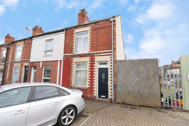 End terrace house for sale in Porter Street, Scunthorpe