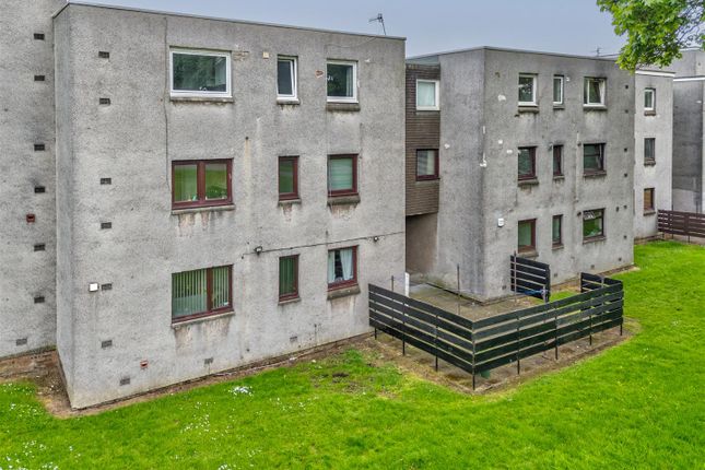 Thumbnail Flat for sale in Southampton Place, Dundee