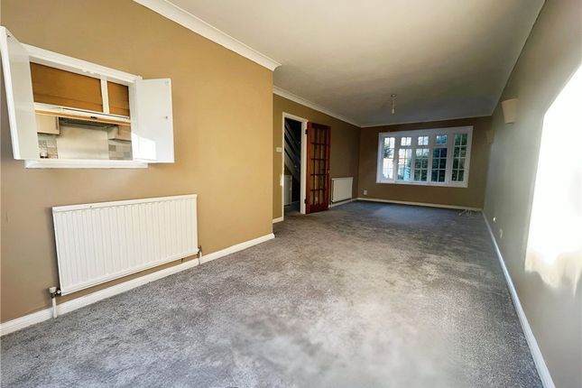 15, Findlay Drive, Surrey photo 2