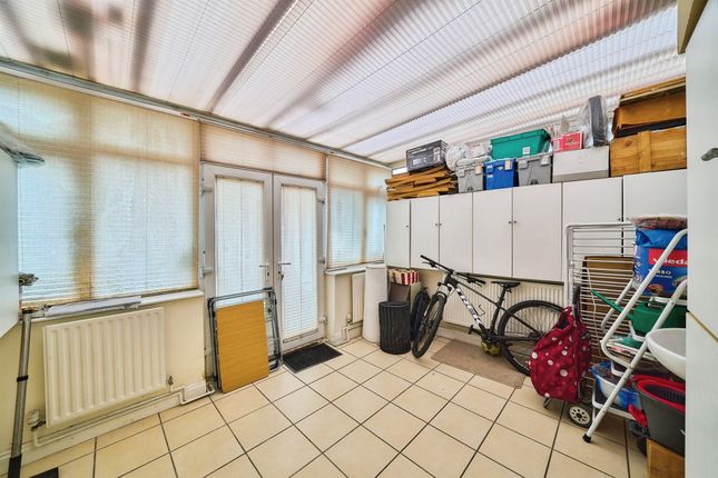 78, Masons Avenue, Harrow photo 4