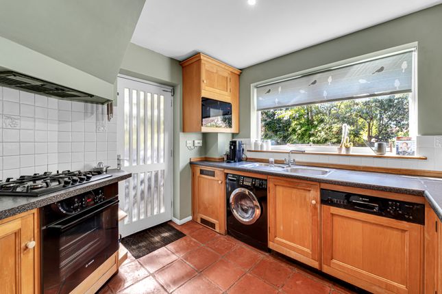 2a, Exeforde Avenue, Ashford photo 4