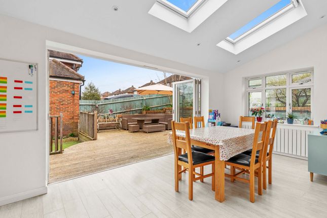 45 New Road, Princes Risborough photo 2