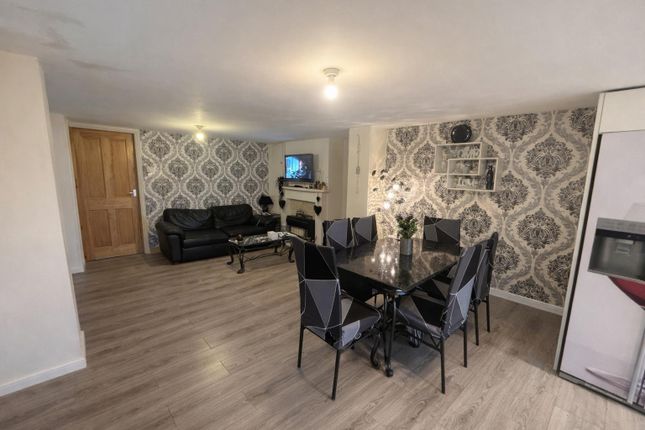 2, Calver Road, Keighley photo 5