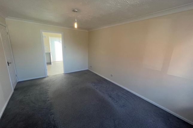 32, Artemesia Avenue, Weston-Super-Mare photo 5