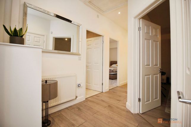 37 Queens Drive, Leicester photo 4
