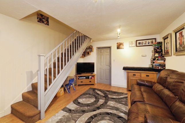 2, Gasny Avenue, Derby photo 3