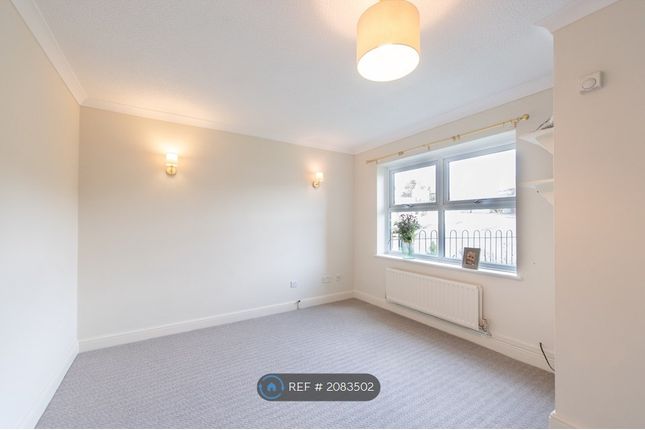 Thumbnail Flat to rent in Anvil Court, Dursley