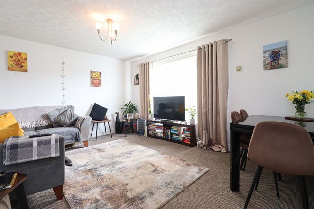 76, Hebden Avenue, Carlisle photo 3