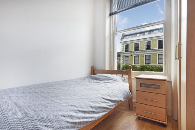 Studio to rent in Southwell Gardens, South Kensington