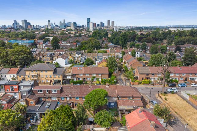 106, Field Road, London photo 2