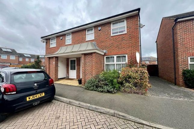 Thumbnail Semi-detached house to rent in Duxford Way, Farnborough