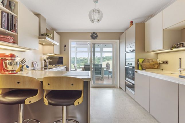 15 Castle View Park, Falmouth photo 4