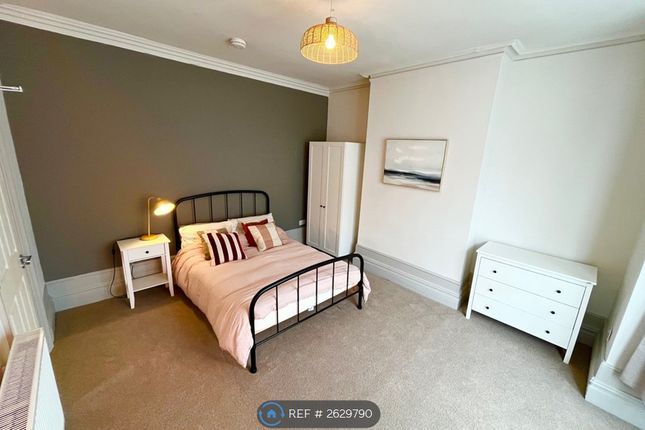 £595Pm