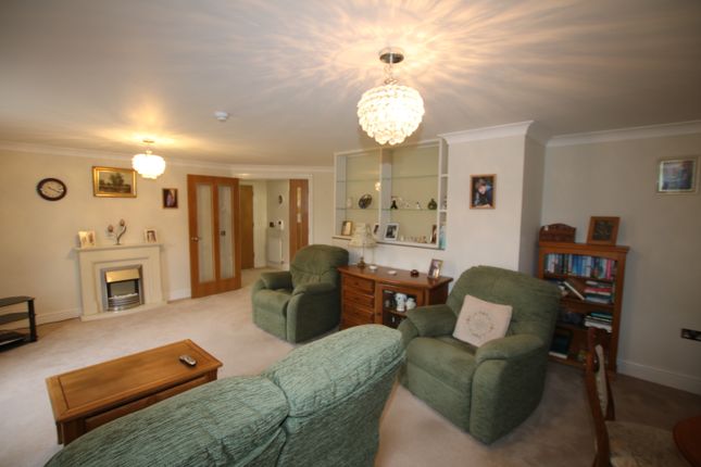 19 Maynard House, Dunmow Road, Dunmow photo 2
