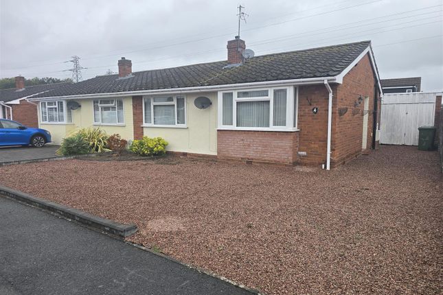 2-bed house on 4, Oakdene, Stourport On Severn, £1,100/mo