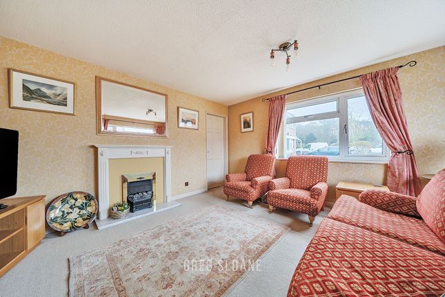 9 Kestrel Drive, Shrewsbury photo 2