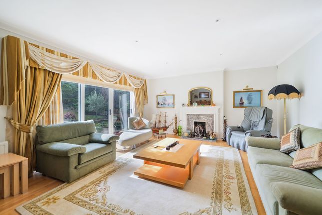 3a Longdown Lane North, Epsom photo 2