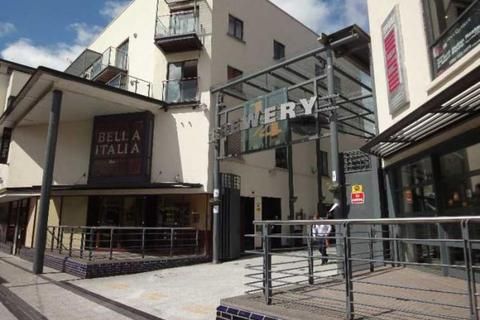 Flat to rent in Coopers Court, The Brewery Quarter, Cardiff