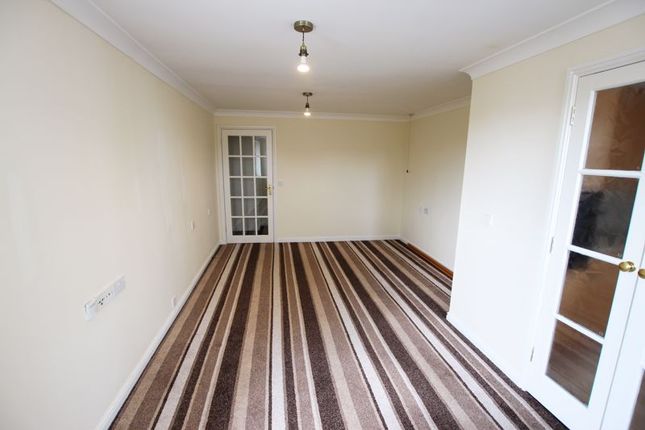 Flat for sale in St Clement Court, Manchester