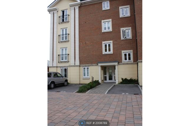 Flat to rent in Purton House, Swindon SN2