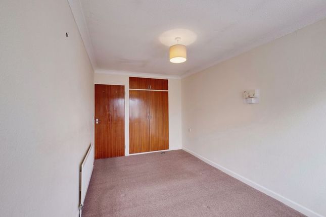 Flat for sale in Homeleigh House, Bournemouth