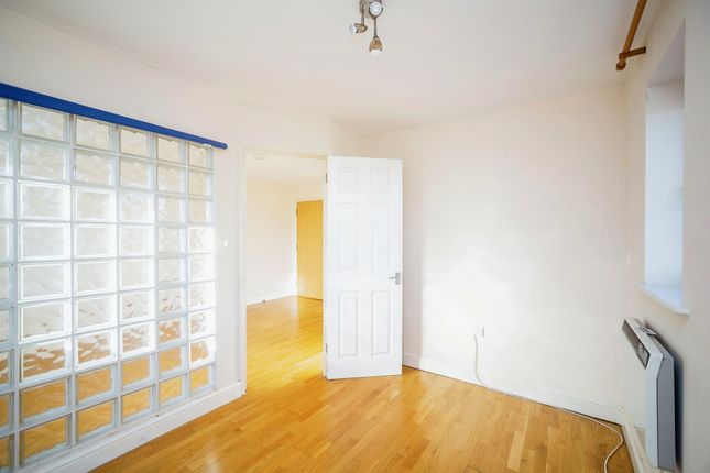 Flat for sale in St. Peter Street, Maidstone