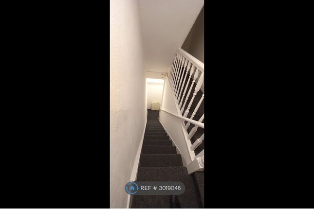 A Queens Court, Exmouth photo 5