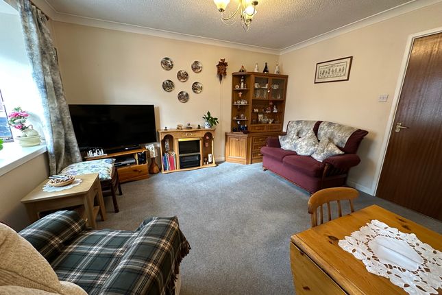 31 Lucena Court, Stowmarket photo 4
