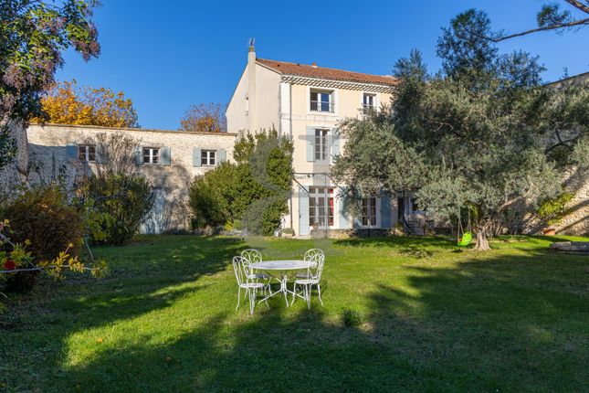 Property for sale in Saint-Paul-Trois-Chateaux, Rhone-Alpes, 26130, France