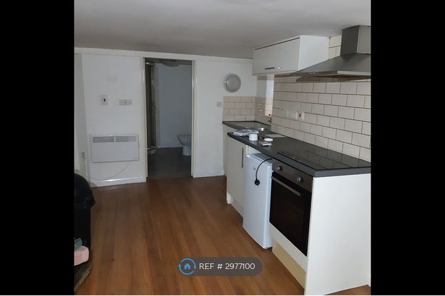 Flat, Thorpe Road, Melton Mowbray photo 4