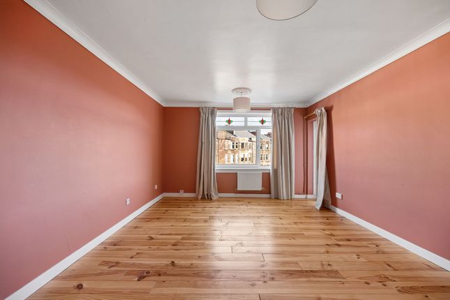 3/2 334 Tantallon Road, Glasgow photo 2